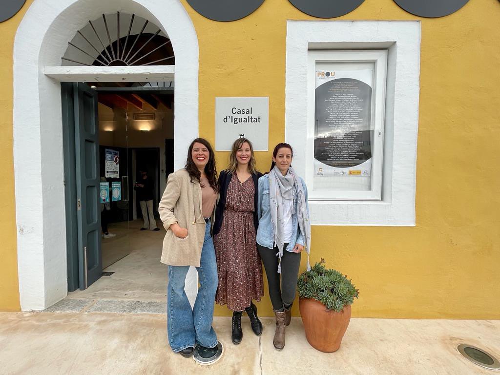 Maddalena Scarpellini, Rosie Randisi, and Marina Pontón at a Ladies, Wine & Design Ibiza event at Casal d’Igualtat Ibiza